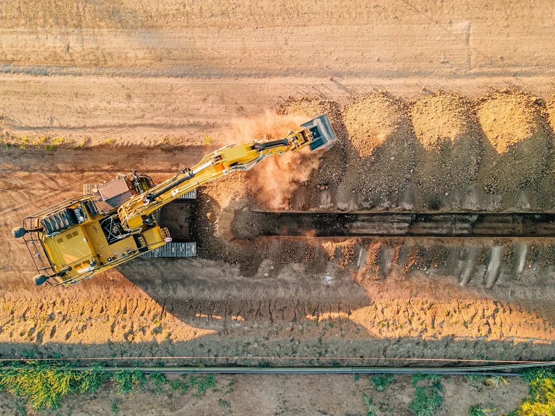 fiber cut detection: excavator digging trench